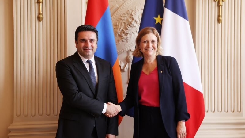 Alen Simonyan Draws Attention of French National Assembly President to the Issue of Detainees in Azerbaijan